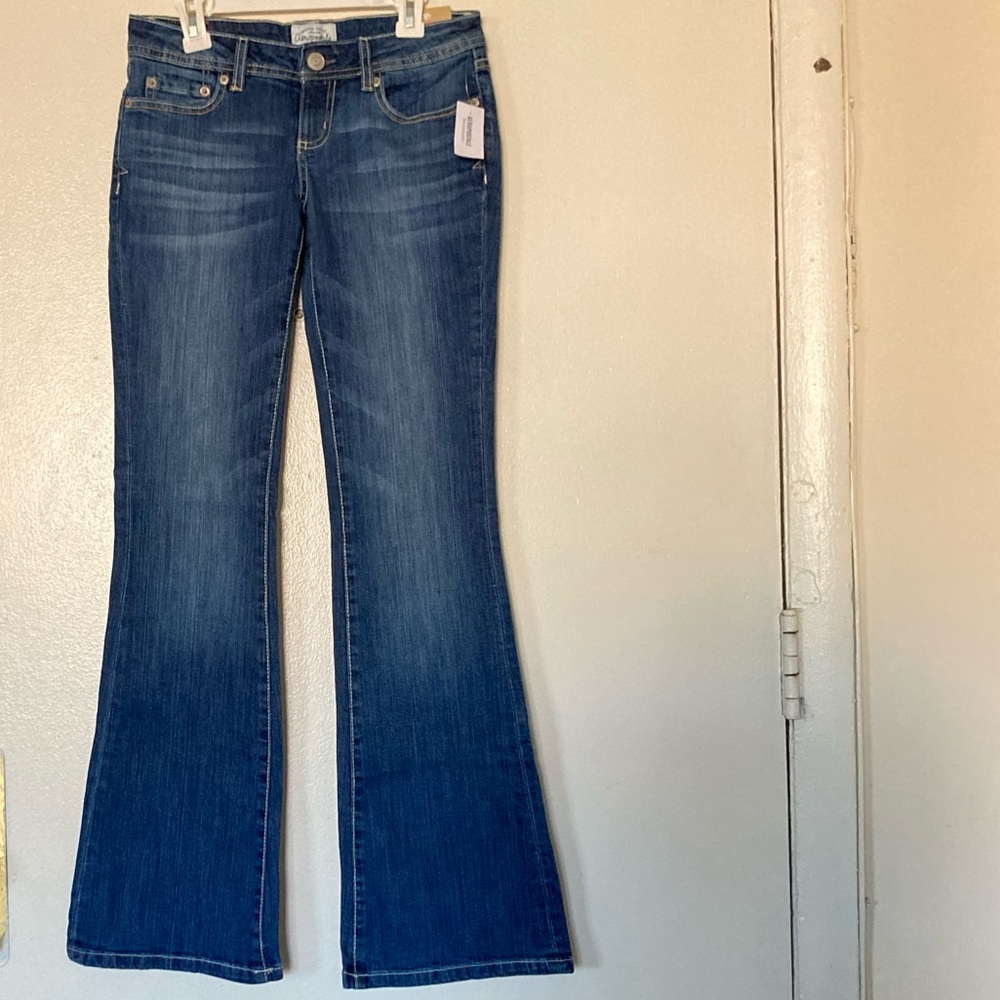 *BRAND NEW* Aeropostale Vintage Regular Light Blue Women’s Hailey Flared Jeans